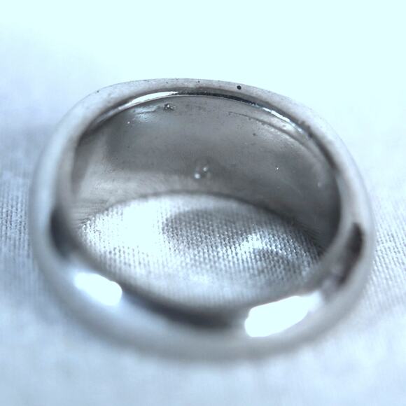 Silver Tone Smooth Polished Ring Size 8 - Picture 5 of 7